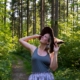 Sabine Strassmair im Wald